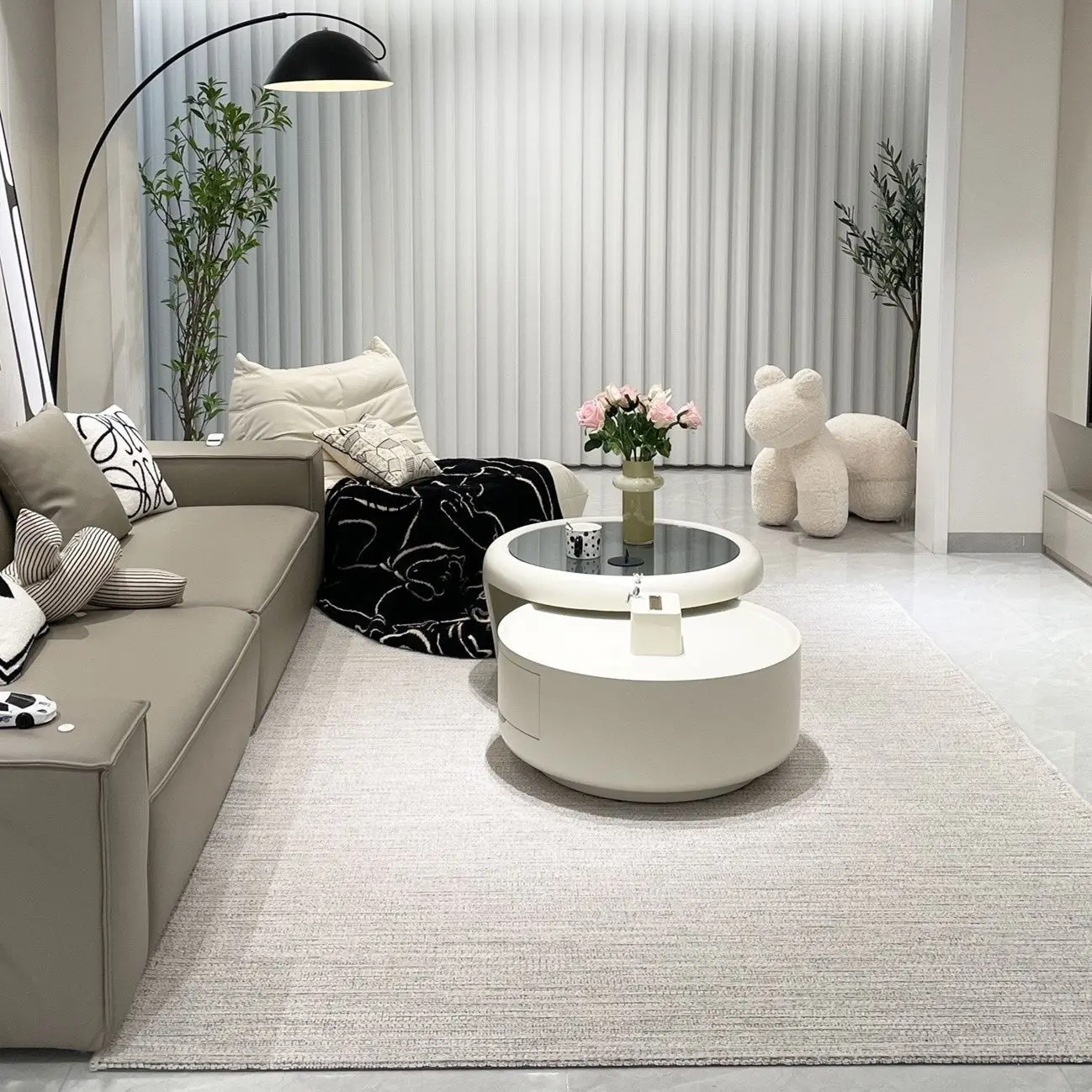 شقة حديثة طاولة قهوة زجاجية مستديرة حديثة لوحة خشبية بسيطة أثاث غرفة المعيشة المنزلية