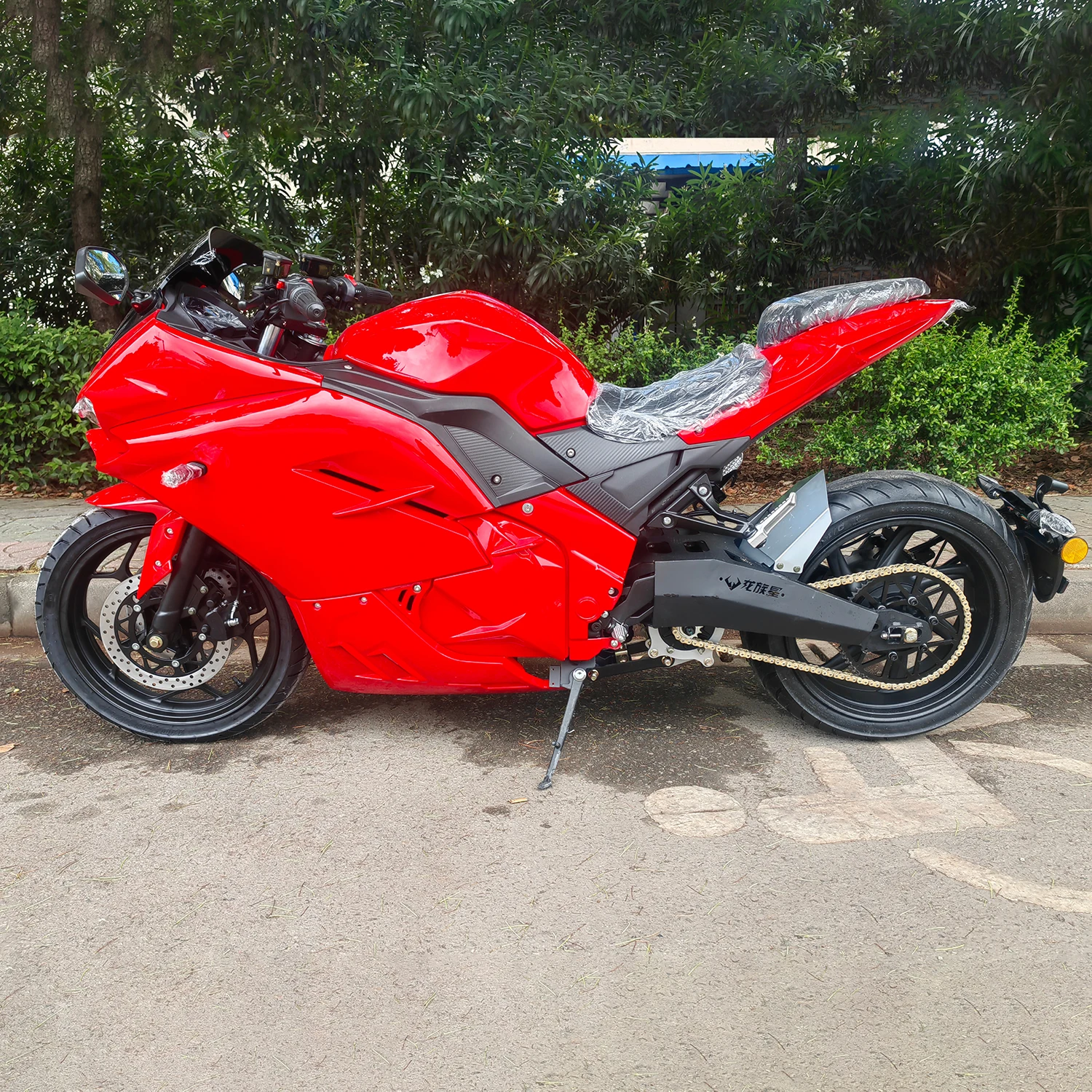 XDSS 2026 High-End Electric Racing Motorcycle for Adults Fast Charging High Speed & Power-72V 2000W Electric Motorcycle
