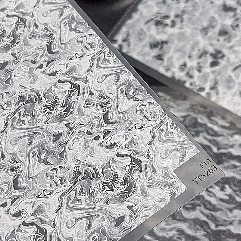 Naklejki do zdobienia paznokci, naklejki do manicure, jednolity kolor, ultracienkie, białe, falowane, miękkie, jednolite, samoprzylepne, płaskie.