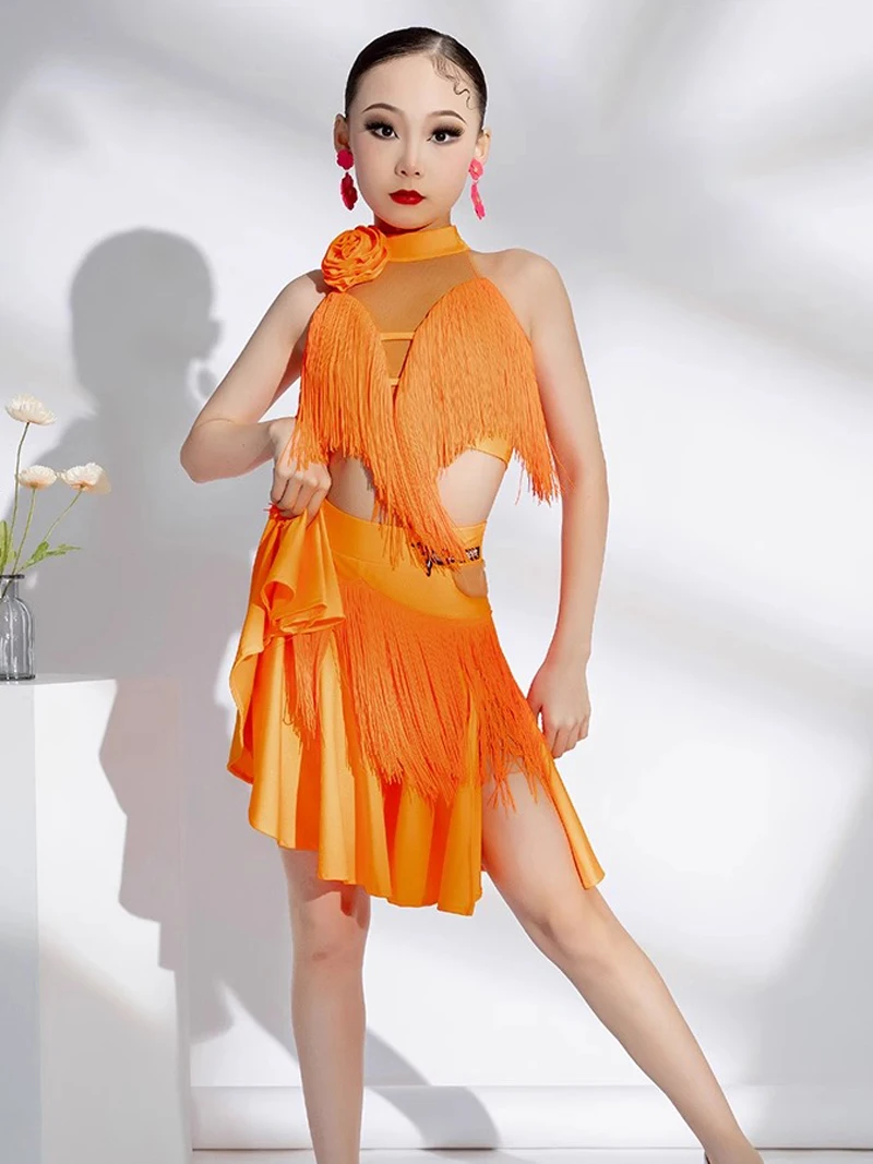 高度な新スタイルラテンダンスドレスガールプロフェッショナルトレーニングドレスガーゼ無地社交ダンス不規則なフリンジ衣装