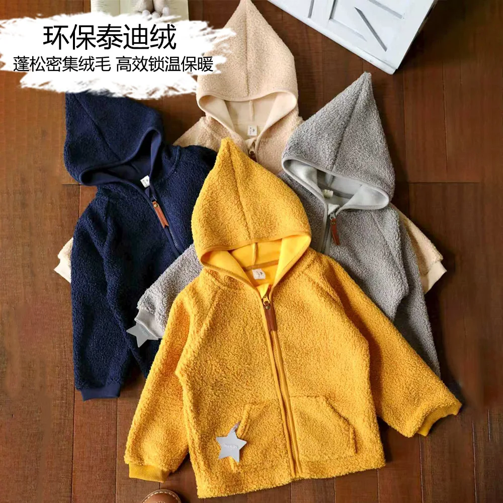 ملابس خارجية للأطفال 2025 شتاء جديد وصول عصري مبطن بالصوف سترة دافئة للأولاد والبنات بقلنسوة سترة سميكة من القطن الخالص