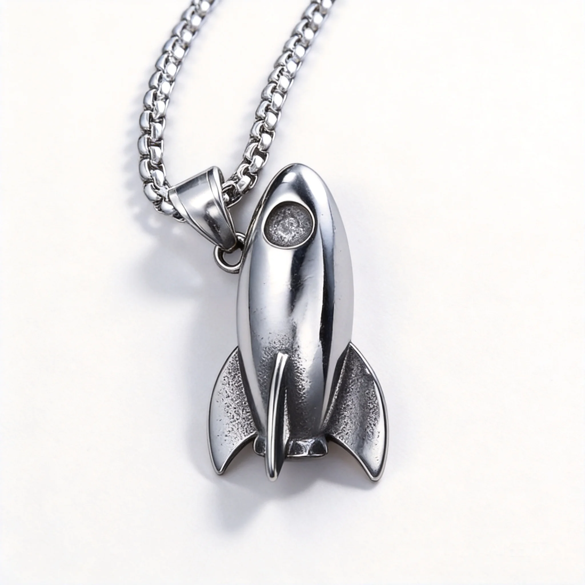 Snop Vintage Punk Style Rocket Shaped Pendant Necklace For Men Lucky Fortune Blessing Hip Hop Street Wear Fashion Jewelry Ideal