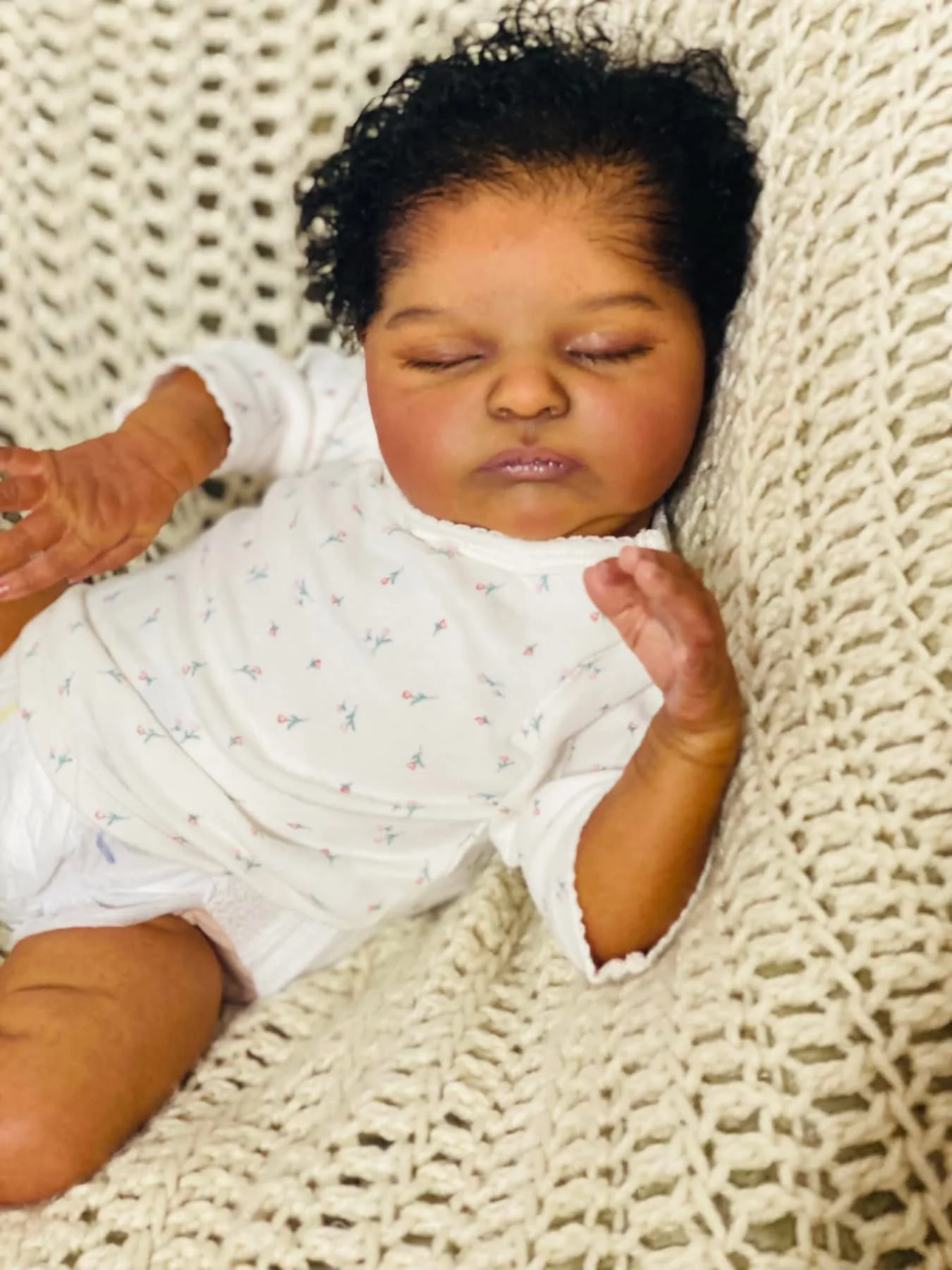 NPK 18 Zoll dunkle Haut Neugeborene Babygröße mit handverwurzeltem Haar Reborn Babypuppe Laura Lebensechtes echtes Baby