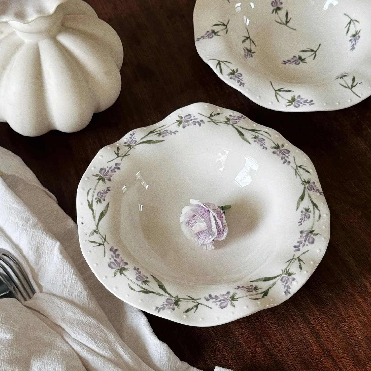 Retro Ceramic Dessert Plate Deep Dish Fruit Salad Plate French Style round Plant Floral Pattern All Purpose Dining Utensils