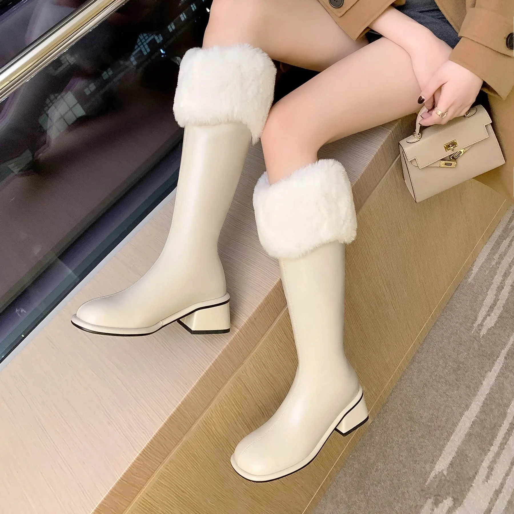 

Lenkisen 2024 Cold-resistant Cow Leather Med Heels Round Toe Snow Boots Elegant Fur Zipper Winter Comfort Over-the-knee Boots