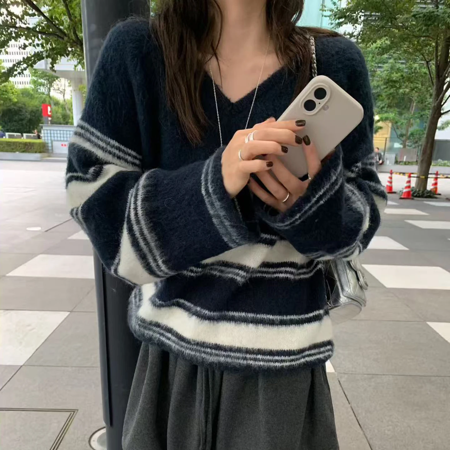 Y2K سترة متماسكة الخامس الرقبة الطبقات مخطط الخشن كسول نمط البلوز تنوعا