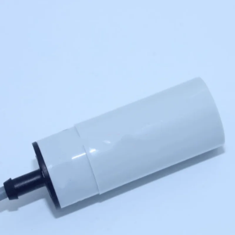 Brand new genuine proximity switch CR18XSCN12DNRY  CR18XCN12DNOY   CR18XCN12DNCY  CR18XCN12DNRY   CQ32SCF15DNO  CQ32SCF15DNC