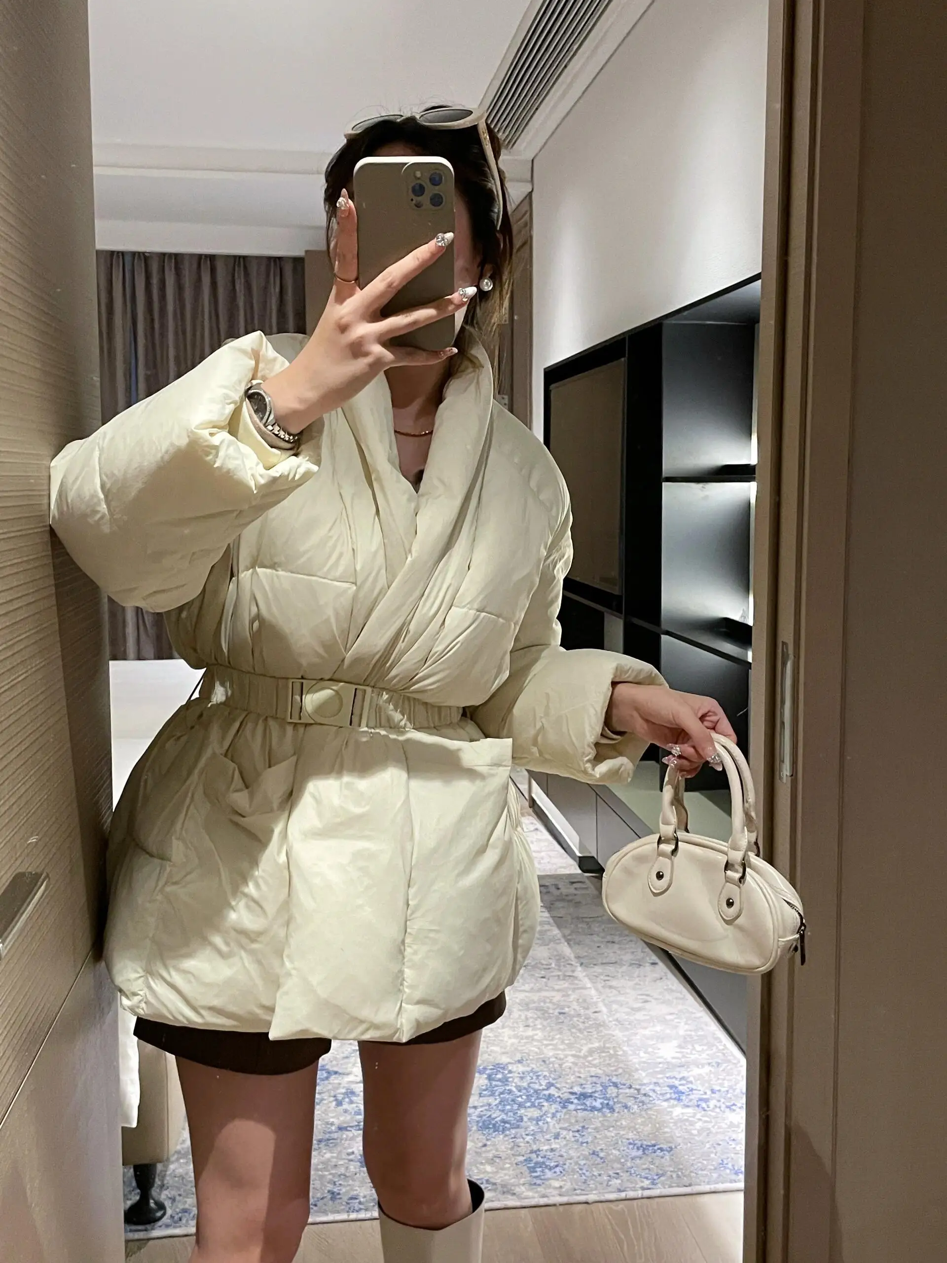

Korean Style Women's Casual Bread Coat V-Neck Thickened Warm Cotton Jacket Slimming Waist Design Winter Outerwear