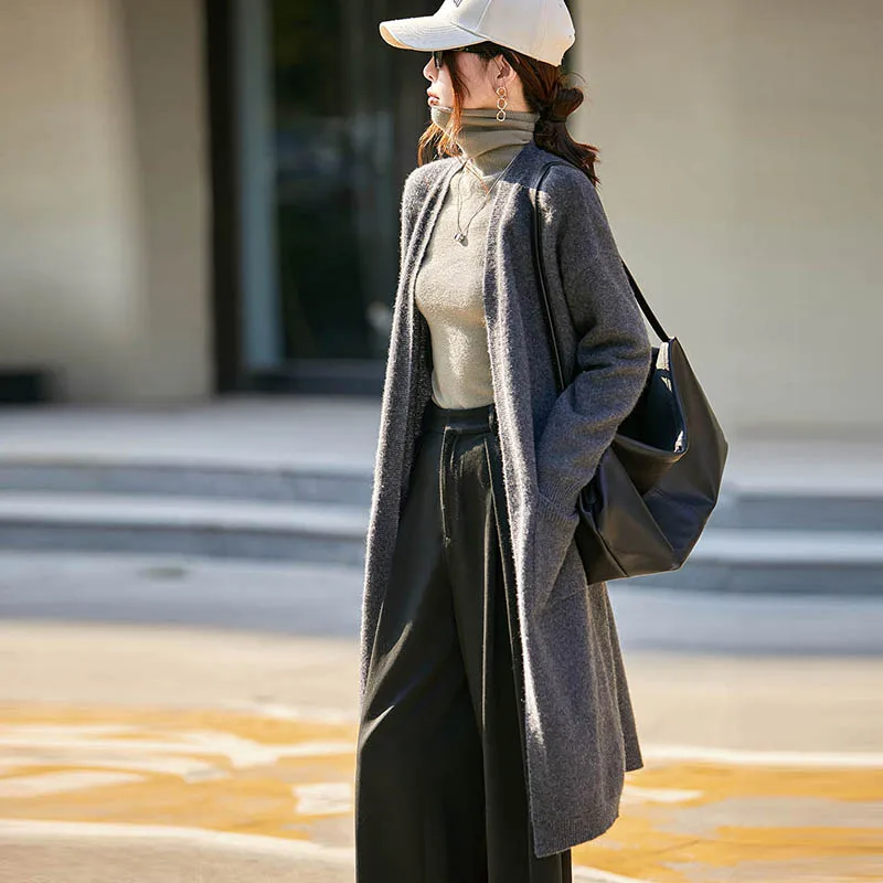 

MEETCC Women's 100% Merino Wool Knee Length Cardigan Cashmere Sweater Coat Autumn Winter Soft Warm Knitwear Pocket Design Coats