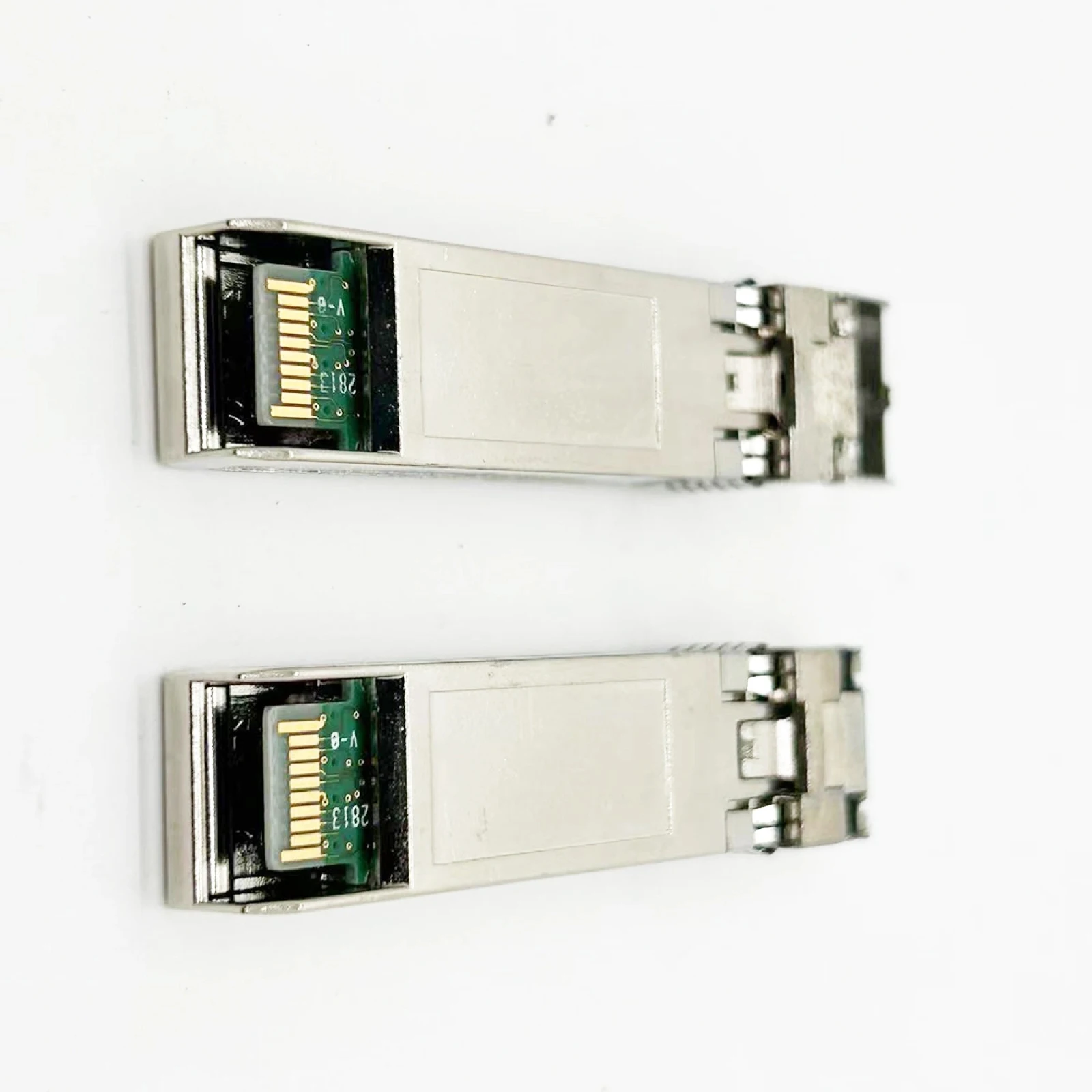 

Трансивер SFP+ E10GSFPSR FTLX8571D3BCV-IT E65689-001 Подходит для деталей принтера Intel X520-DA2/SR2