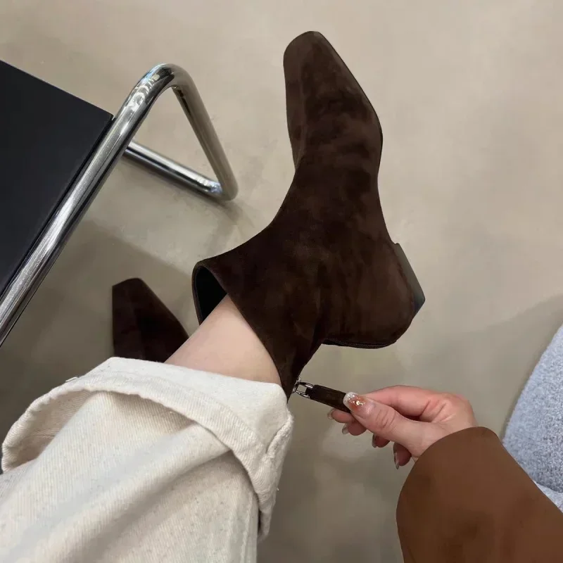 Autumn and Winter Retro Brown Ankle Boots Women Suede Warm Short Boots 2025 Trend Square Toe Low Heels Snow Boots Mujer Zapatos