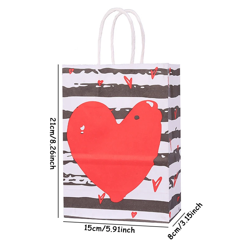 5Pcs Cute Heart Shape Pattern Printed Kraft Paper Bag Simple Cartoon Gift Handbag Holiday Valentines Day Gift Bag Decor Supplies