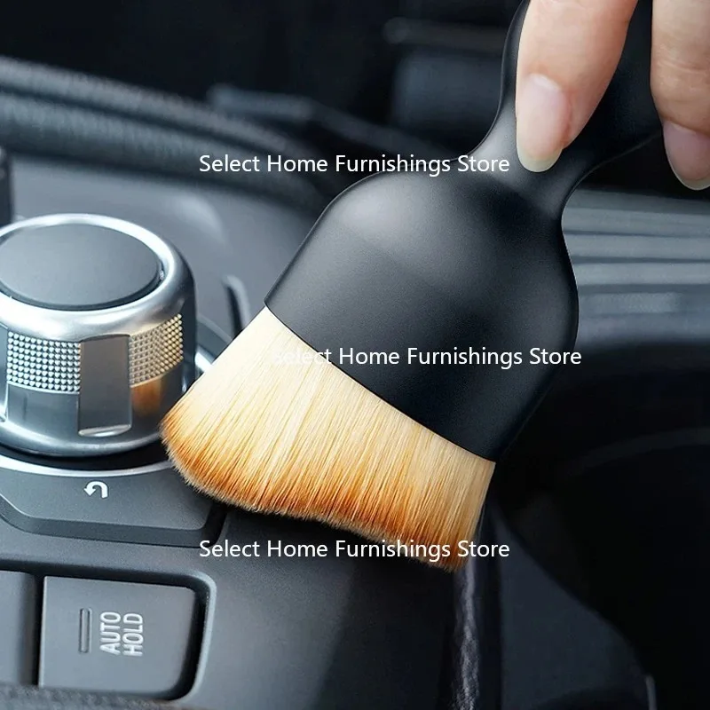 Suitable for Cleaning Dust in The Gaps of Air Conditioning Vents in Car Interiors, Using A Small Brush To Clean Soft Bristles