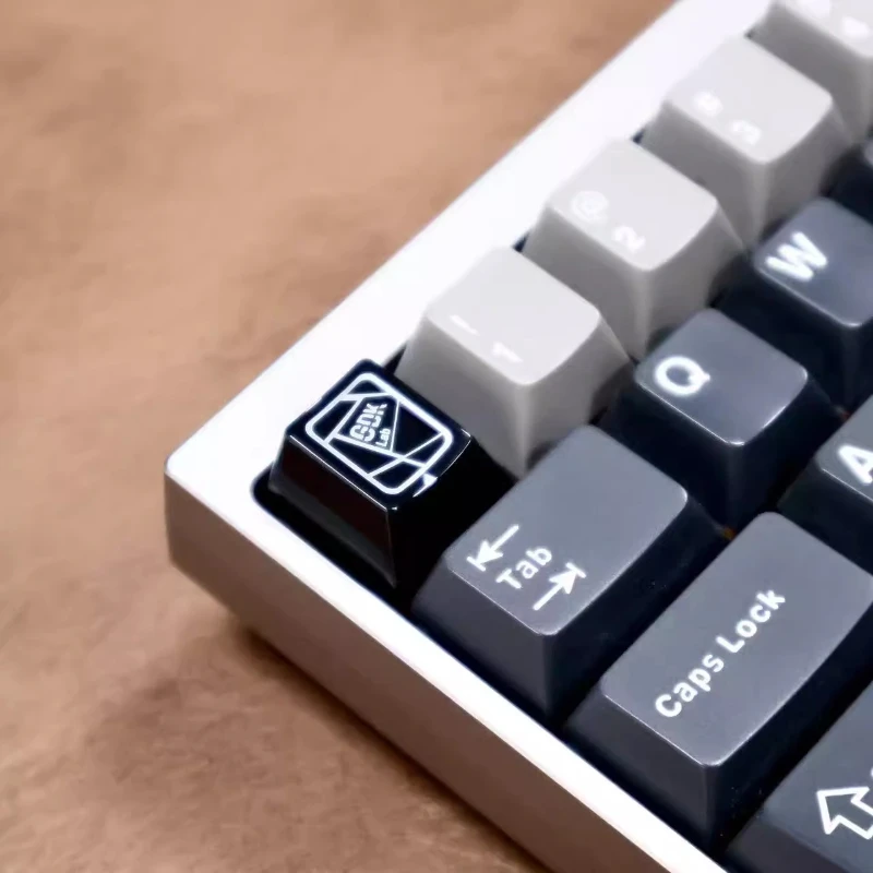 Personalisierte minimalistische Metall-Tastenkappen, individuelle Aluminium-Einzel-ESC-Tastenkappen, CNC-Kirschprofil R4 für mechanische Tastatur-Tastenkappen