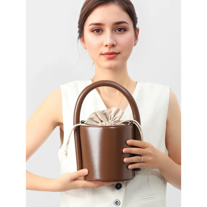 Túi xách da thật mới Túi đeo vai đơn giản đa năng Cao cấp Dung tích lớn sang trọng chất lượng cao Túi xách nữ đi làm