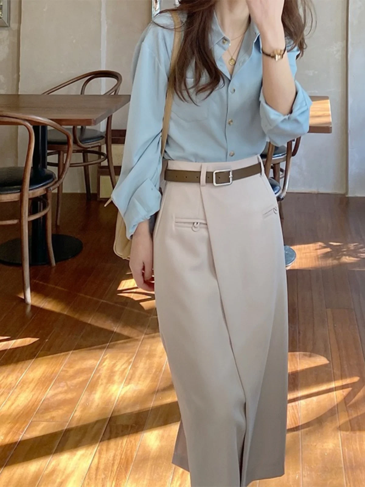 Spring 2026 Fashion Shirt Skirt Set Small Design Sense Elegant Hepburn Style Two Piece Set Ladies Premium Quality Workwear