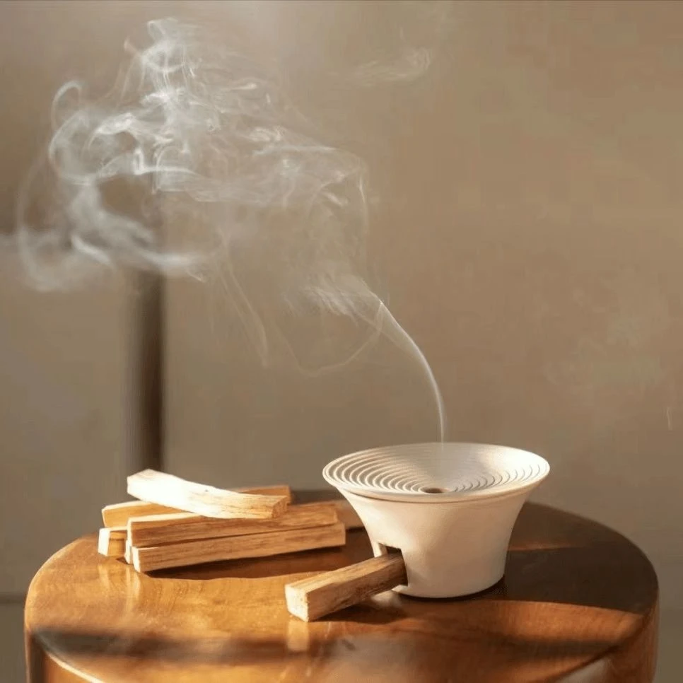 

Peruvian Holy Wood New Strips High Oil Fried Oil Holy Wood Household Small Purify The Air Thread Incense Palosanto Incense Wood