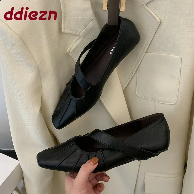 

2025/Новая модная женская обувь Мэри Джейн на плоской подошве, повседневная женская обувь без шнуровки, женская обувь на плоской подошве с острым носком и обувью