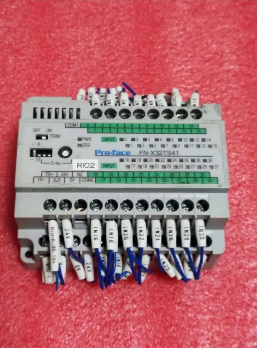 Pro-face touch screen control module FN-X32TS41 3080039-01 90% of new and used functional tests are normal