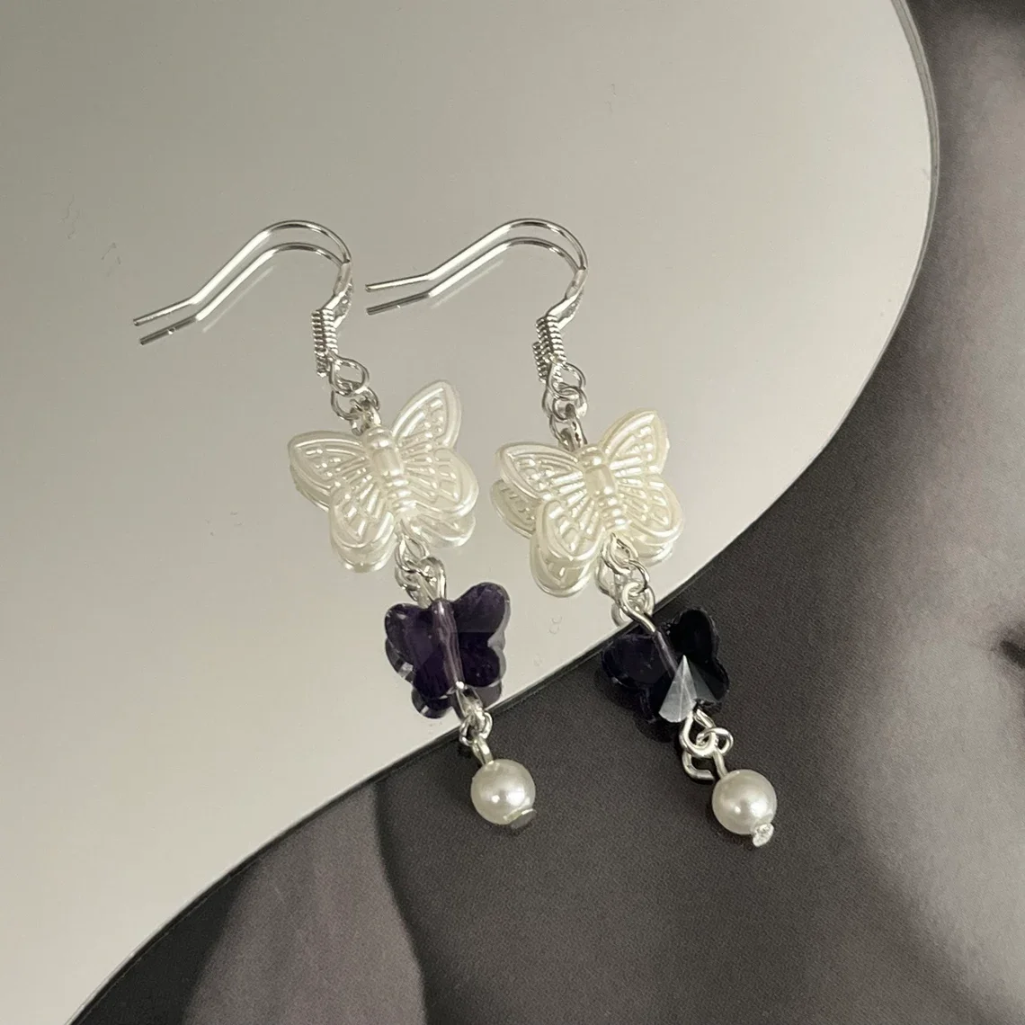 Pearl Butterfly Pendant Earrings | Avant garde and tacky gift for girlfriends/friends y2k Korean aesthetic cute purple