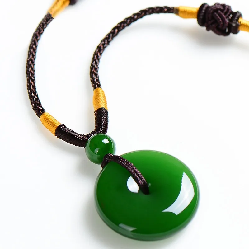 Hotan jaspe collar con hebilla segura, colgante de Jade, colgante verde de espinaca, collar de Jade para hombres y mujeres.