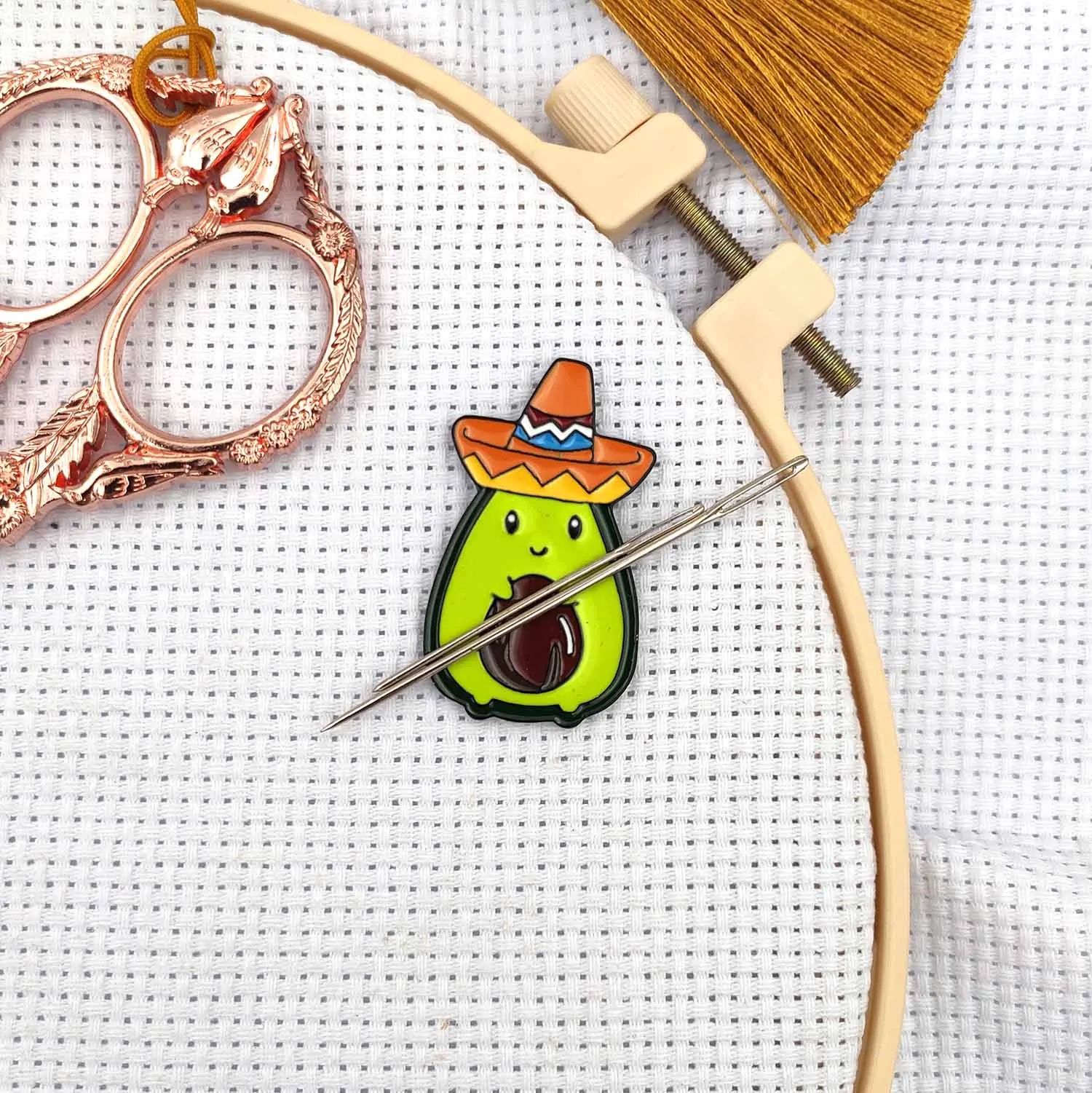 Magnetic Needle Minders for Cross Stitch Cute Avocado Sewing Magnet Needle Keeper Finder Embroidery Accessories Needle Nanny