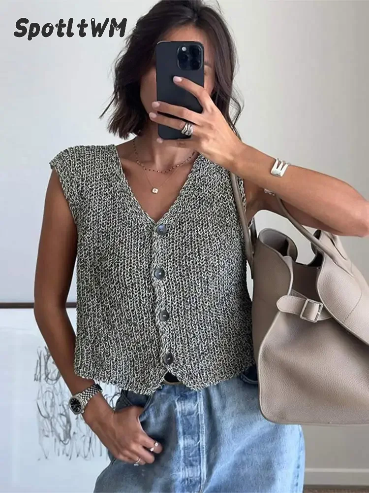 

Women Casual V-neck Sleeveless Waistcoats Fashion Solid Color Single Breasted Knitted Vest 2024 New Female Chic Street Outerwear