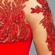 Czerwona Sukienka Balowa z Aplikacjami z Czerwonej Koronki, Przezroczystymi Długimi Rękawami, Arabska Suknia Wieczorowa Aso Ebi typu Sheath z Trenem Szlepowym na Imprezę dla Kobiet