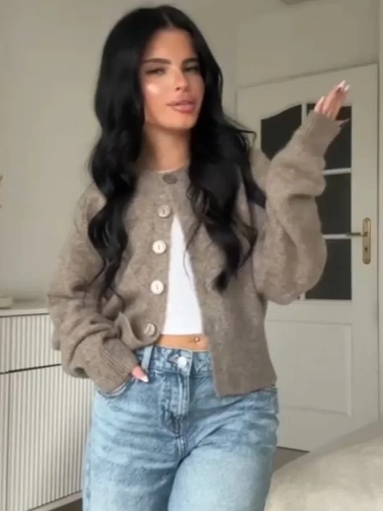 

HH Woman Autumn Fashion Button Round Collar Single-Breasted Knitted Solid Coat Tops Women Casual Long Sleeve Cardigan Trendy