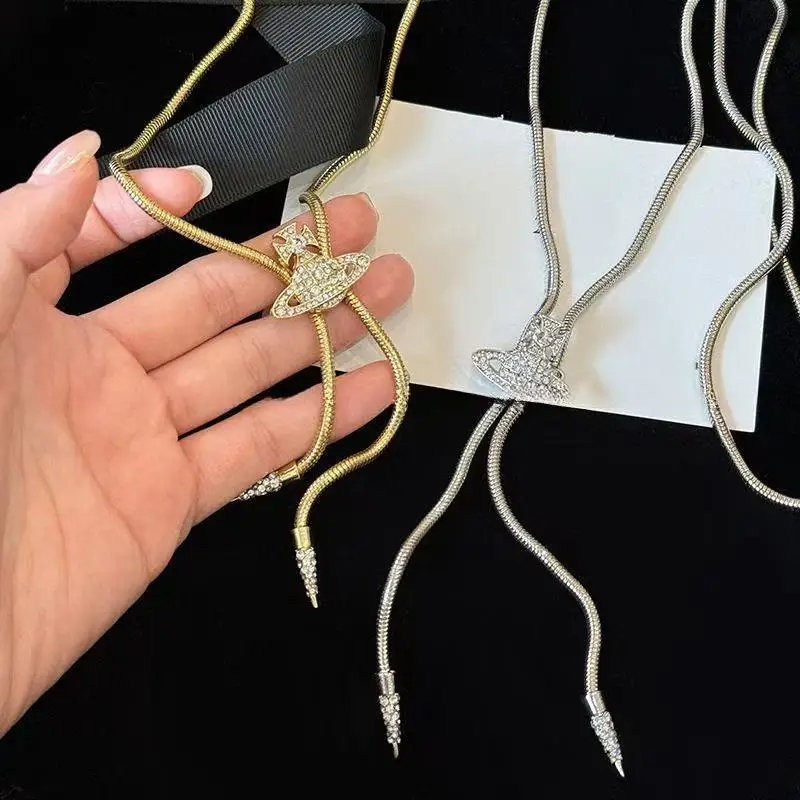 قلادة مخروطية زحل مرصعة بالألماس قابلة للتعديل للنساء؛ سلسلة الترقوة الفاخرة ذات ملمس راقي؛ الاتجاه الأوروبي والأمريكي