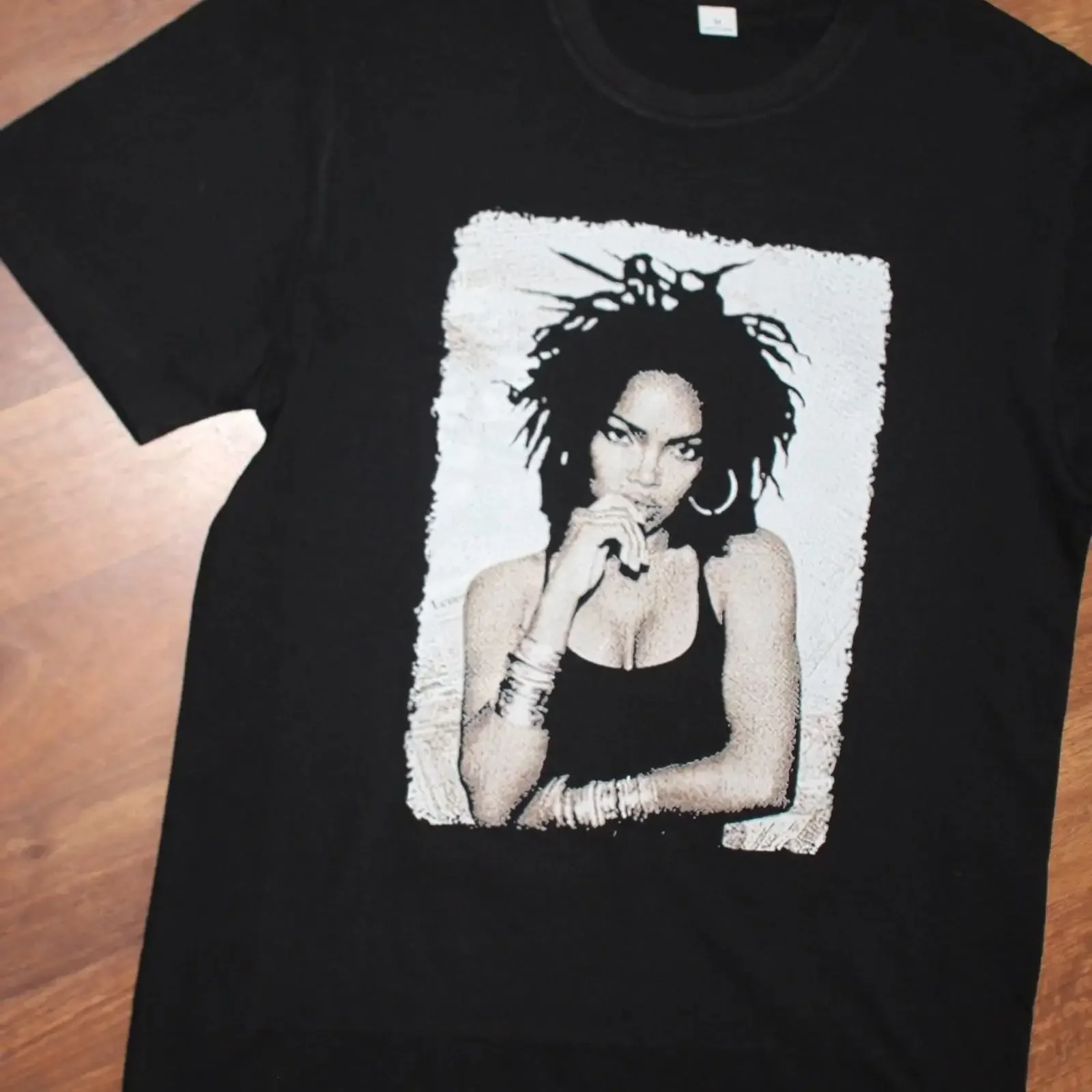LAURYN HILL T SHIRT SCHWARZ GRÖSSE MEDIUM BRANDNEU HIP HOP MEMORABILIA vintage Washed designer clothes Stretched Versatile