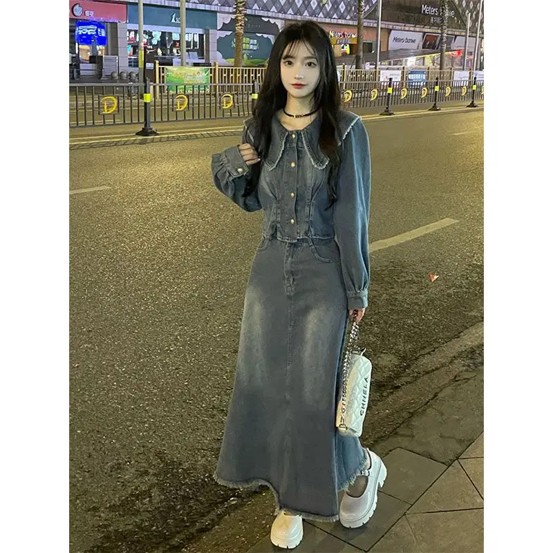 2023 New Summer Denim Doll Neck Coat Goddess Style Fashion Light Mature Temperament Half Body Skirt Two Piece Set