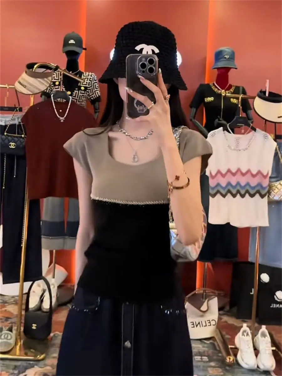 Pull à manches courtes pour femmes, tempérament épissé, couleur contrastée, haut polyvalent à la mode, nouvelle collection été 2025