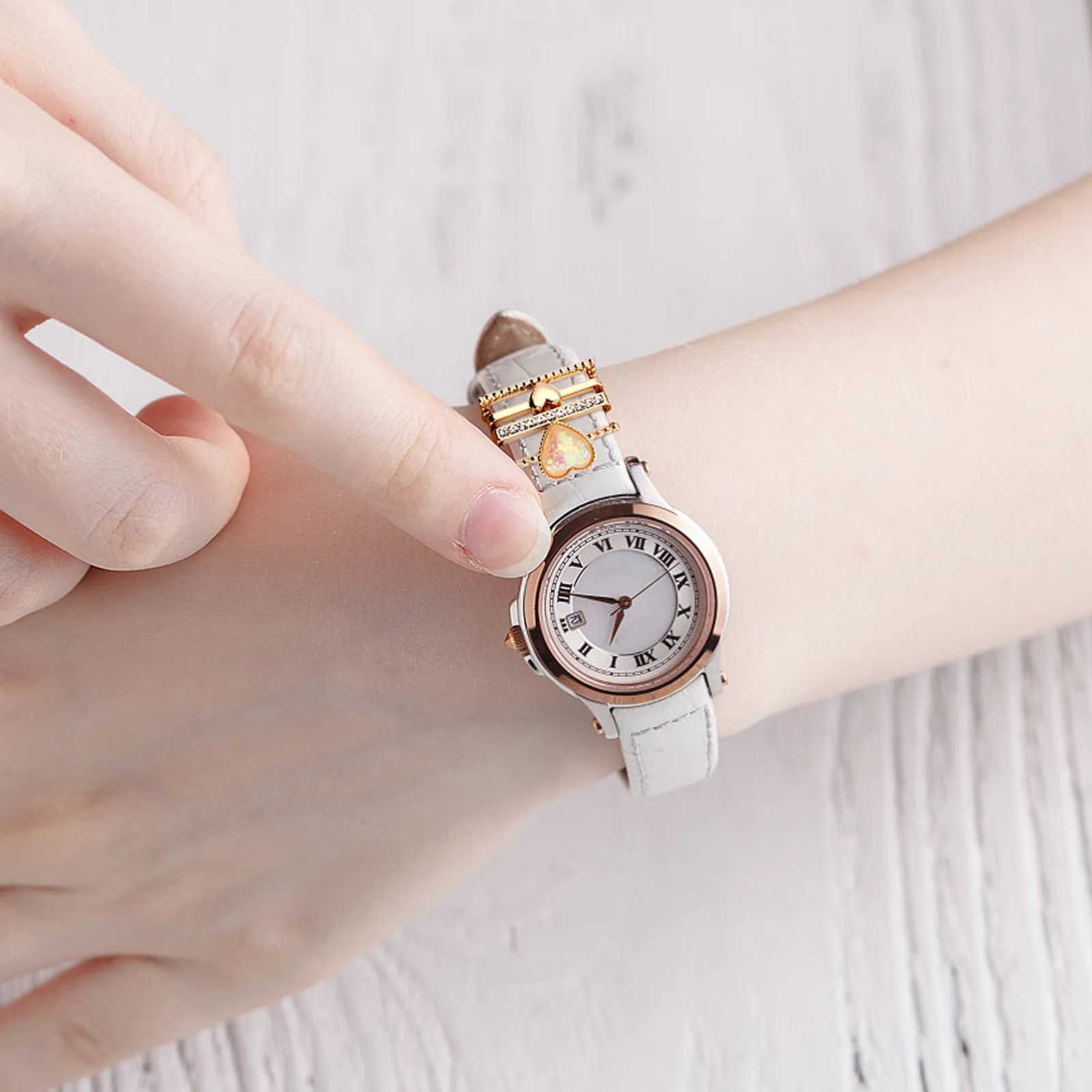 4Pcs Premium Zinc Alloy Watch Band Ornament Ring Fashionable Decorative Loop for Silicone Watch Strap Customizable Wristband