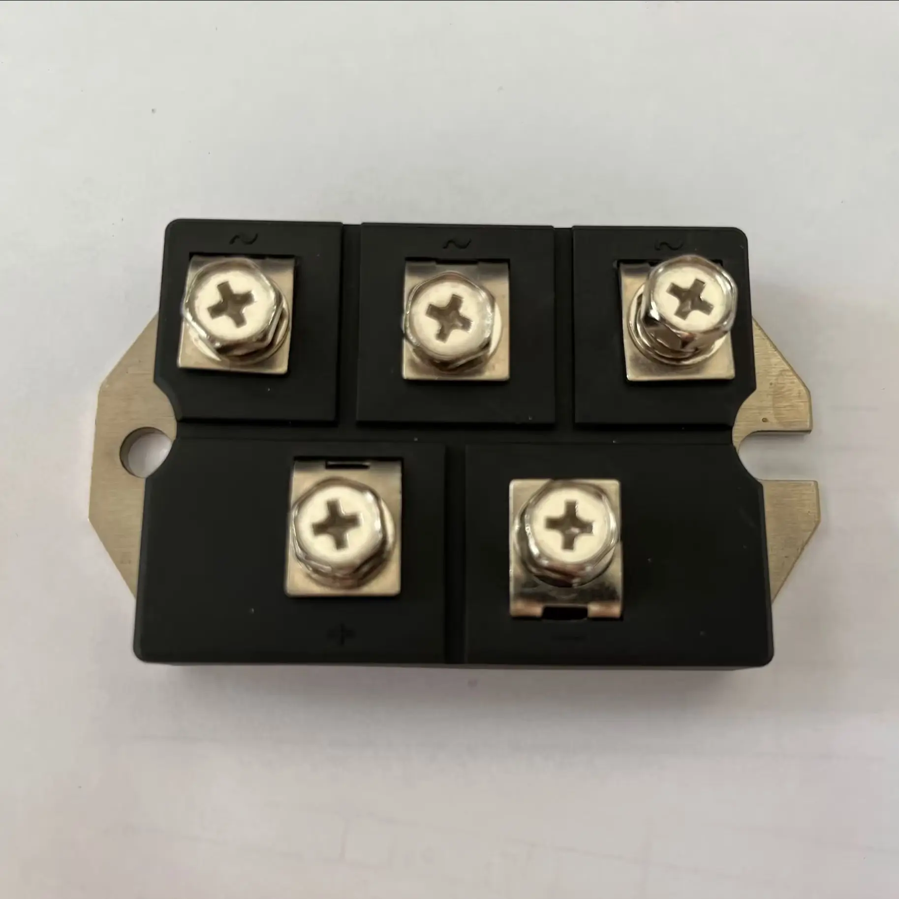 1pieces MDS200P-16 MSDM200-16 3-Phase Diode Bridge Rectifier 200A Amp 1600V Bridge Rectifier