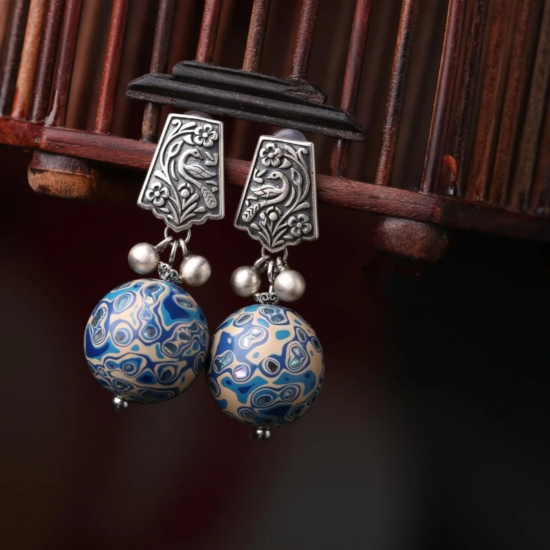 

Chinese Classical Style Intangible Cultural Heritage Lacquer Bead Mother of Pearl Women's Earrings Ethnic Retro Jewelry