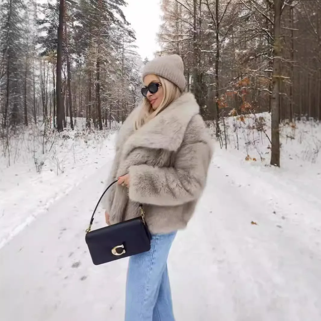 Dicke Dame Künstliche Pelz Temperament Chic Weibliche Eco Pelzmantel Luxus Frauen Winter Nerz Pelzmantel Pelzigen Kragen Reine Farbe