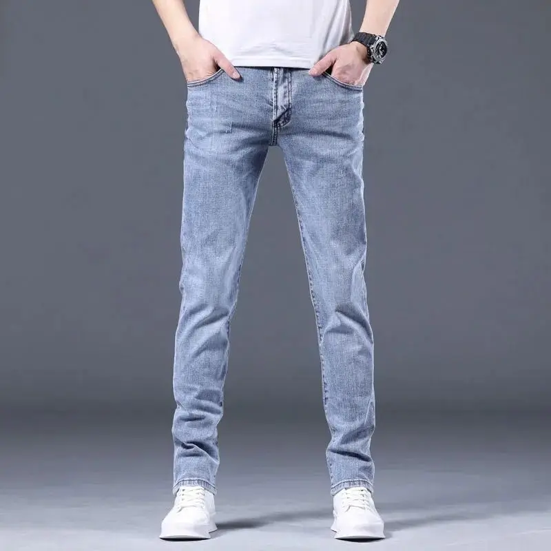 Jeans jeans de luxo high-end masculino, calça skinny coreana, monocromática, azul claro, streetwear de golfe, roupa de outono, nova, 2024