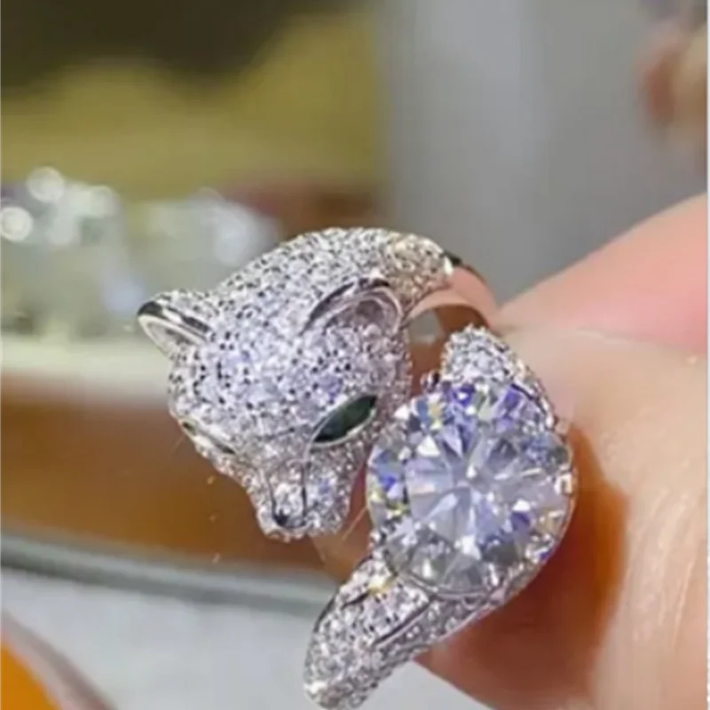 ZHESHIYUAN Lefei Fashion Trend Luxury Classic Diamond-set Moissanite 2CT Leopard Rings Charm Women Silver 925 Party Jewelry Gift