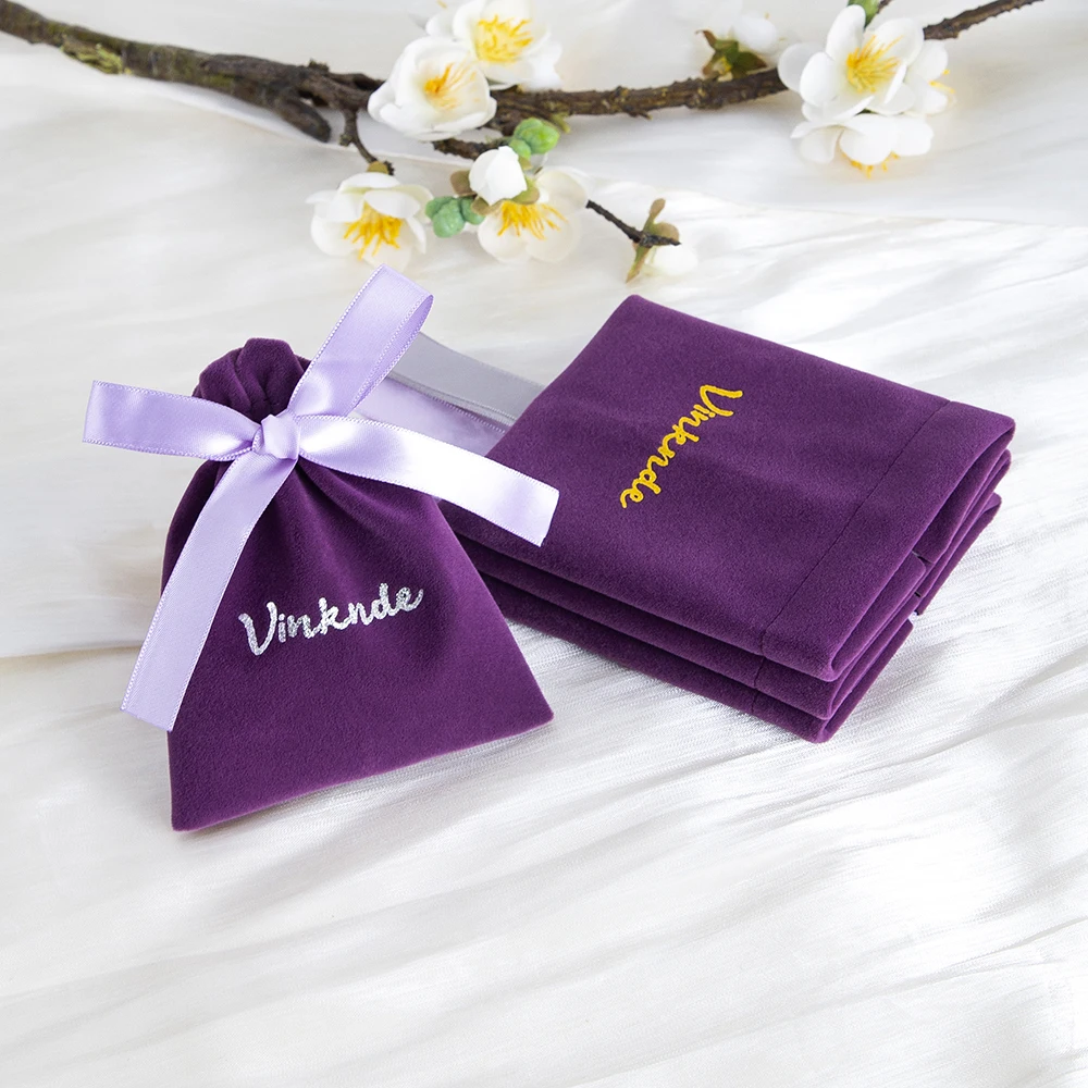 

50 шт., фиолетовый логотип, 10x12 см, бархатная лента, сумка на шнурке, свадебный подарок, упаковка ювелирных изделий, сумка для конфет для хранения косметики, духов