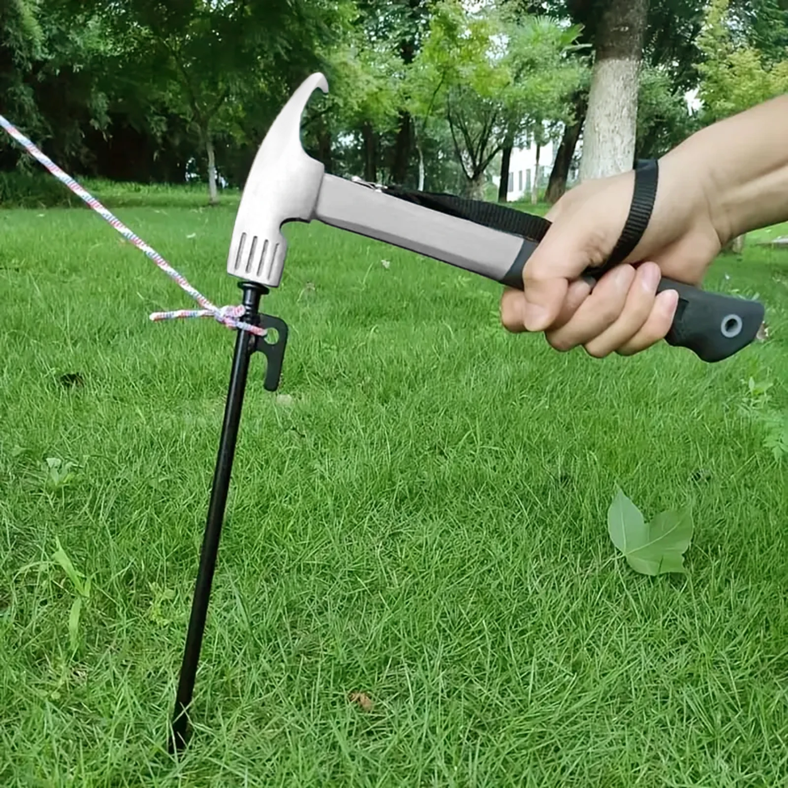 1Pcs Camping Hammer Multifunctional Heavy Duty Carbon Steel Tent Stake Remover Tool for Outdoor Hiking Survival Gear Home Use
