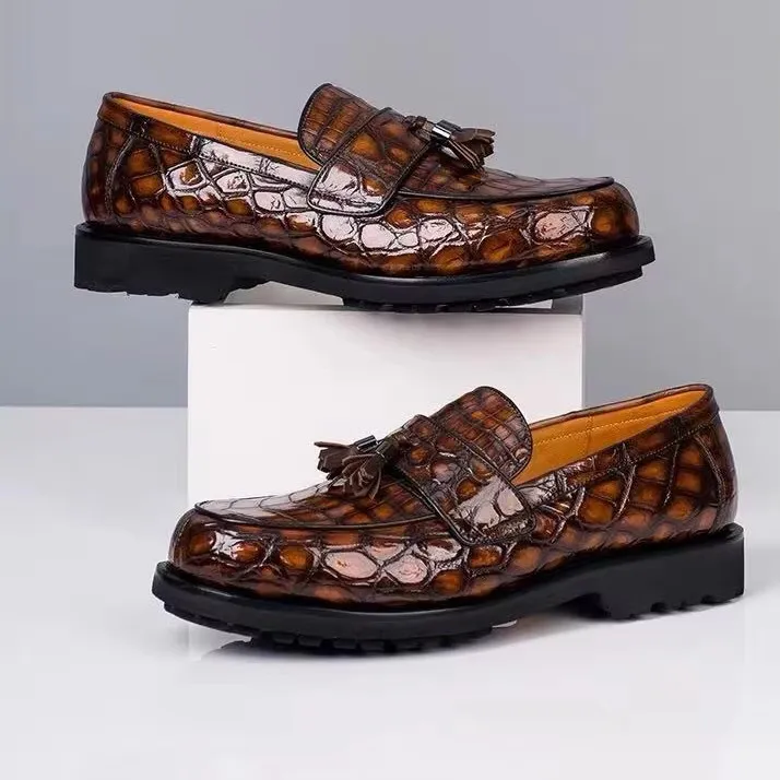 yinhang new leisure men crocodile shoes male fashion new shoes sports