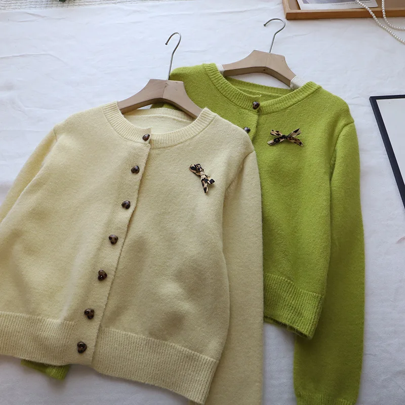 Maglione cardigan lavorato a maglia da donna rotondo Ne Heart Bule Autunno Inverno Faion Sle coreano con spilla sul petto Top lungo Sve