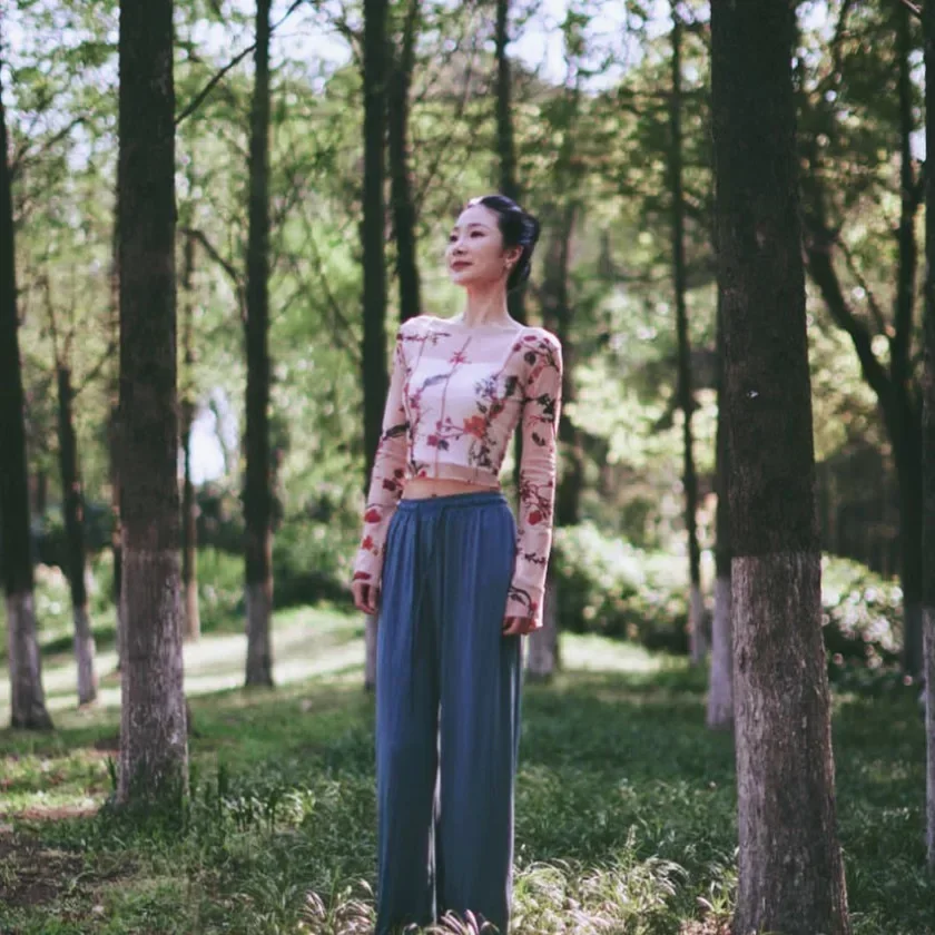 Classical dance clothes gauze clothes women's summer new body rhyme tops dancing art test body training clothes retro printed