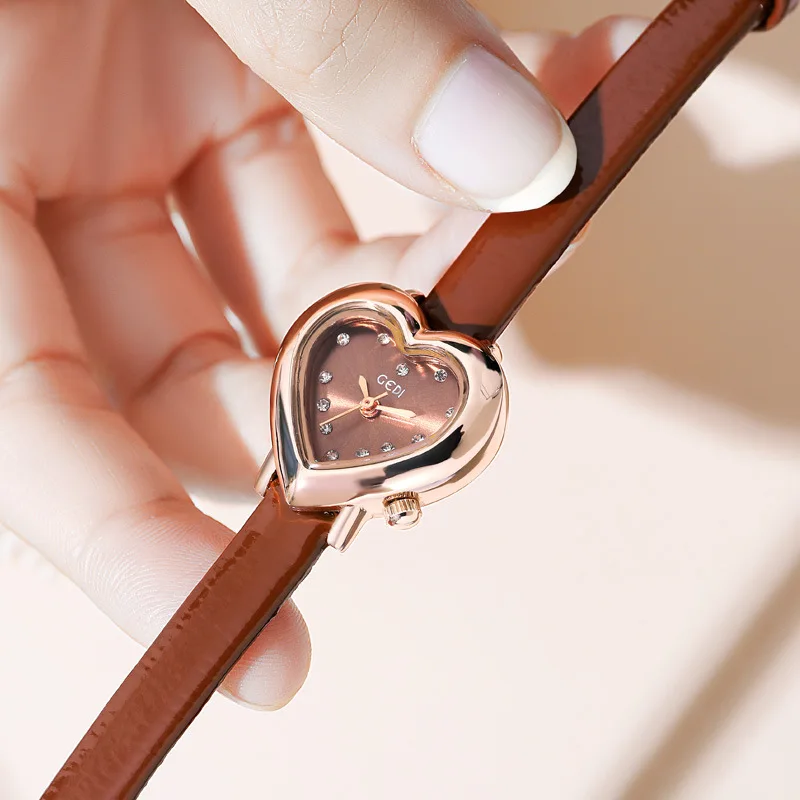 Unique Creative Love Watch Shape Ladies Watch Exquisite Small Dial Leather Brown Black Ladies Student Quartz Watch Montre Femme