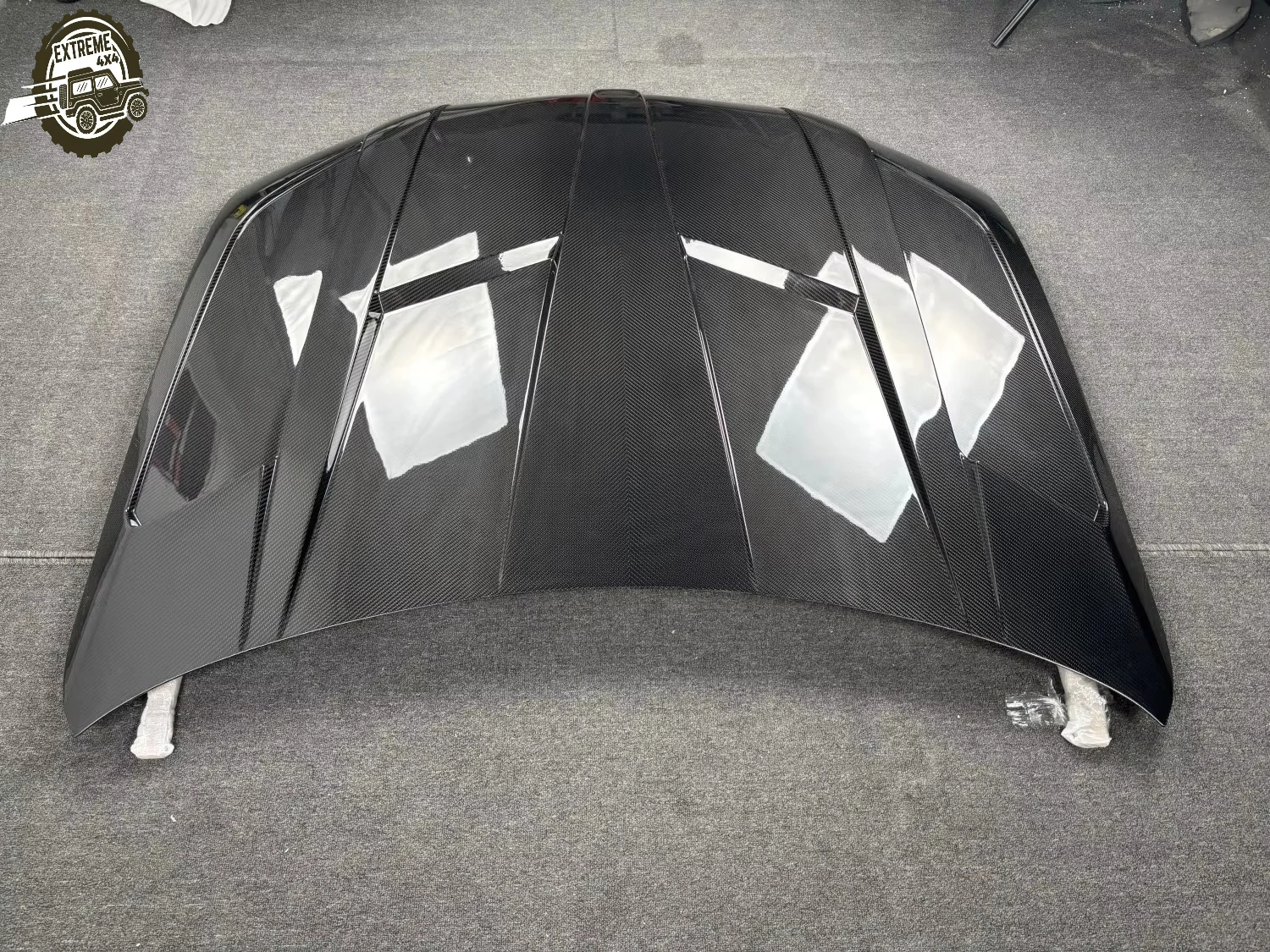 

Top Material Car Hood G05 G06 FD Engine Hood Suitable for BMW X5M X6M F95 F96 Dry Carbon Engine Hood