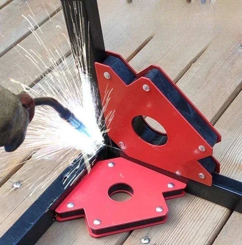 1 adet Mini 9LBS Kaynak Manyetik Tutucu Güçlü Mıknatıs 3 Açı Ok Kaynakçı Pozisyoner Çok açılı Güç Lehimleme Bulucu Aracı