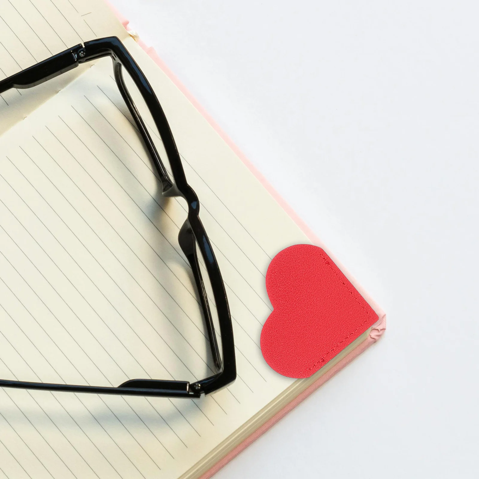 

10pcs Book Mark Protector Pu Heart Shape Corner Page Marker For Students Valentine Wedding Reading Accessories Page