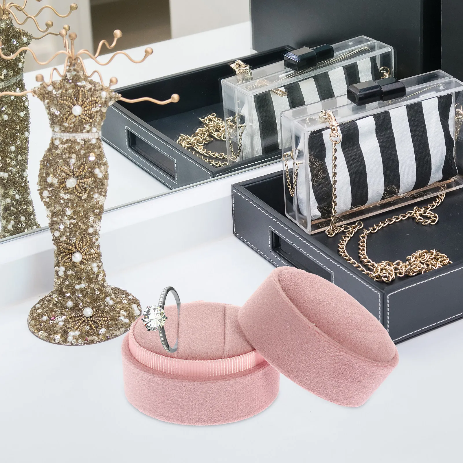 

Delicate Ring Box Compact Small Elegant Travel Organizer Engagement Wedding Ring Jewelry Case Jewelry Organizer for Rings