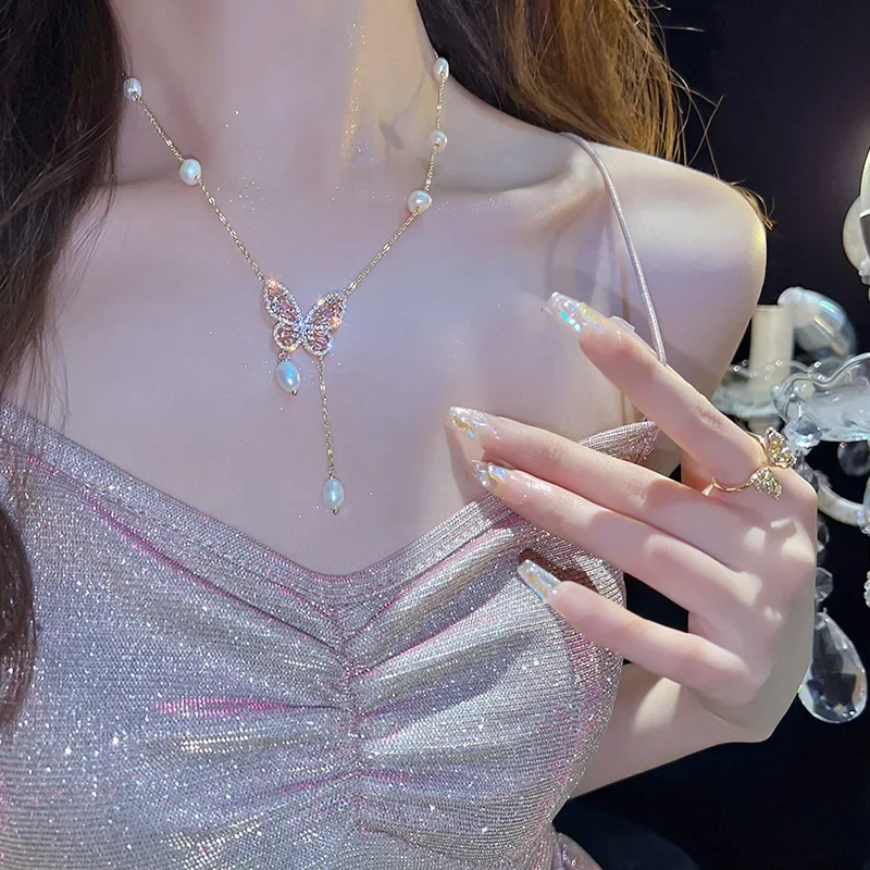 

Natural Freshwater Pearls Zircon Butterfly Necklaces Women Girls Sweater Collarbone Chain Fashion Pearl Necklace Shining Jewelry